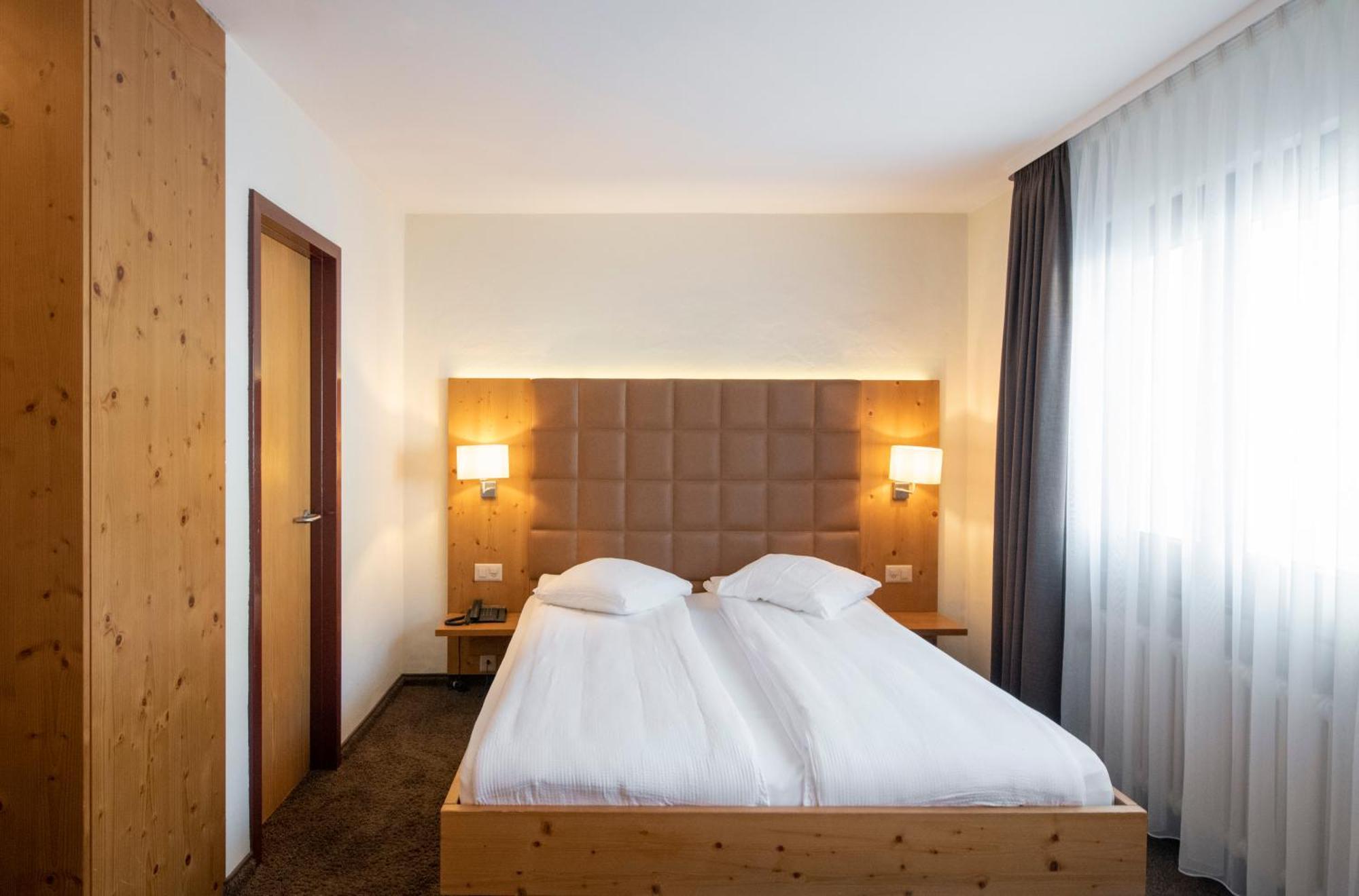 Hotel Olympic - Montana Center Crans-Montana Exterior foto